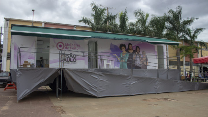 Carreta da mamografia chega em São Carlos
