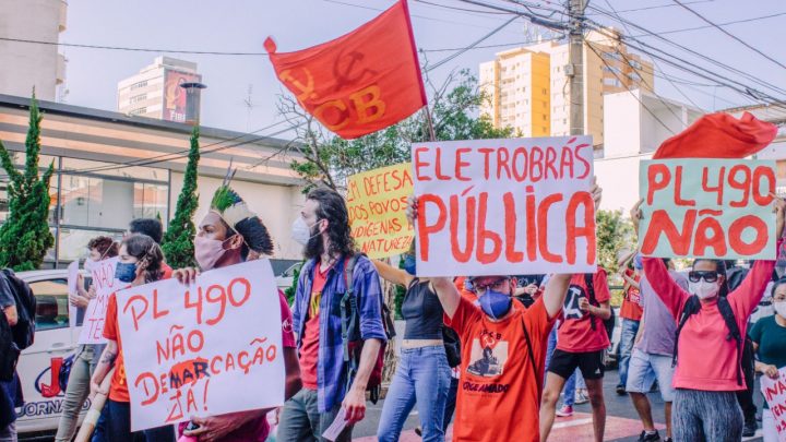 A luta de estudantes indígenas em São Carlos contra o desmonte da universidade e o Projeto de Lei 490/2007